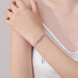 S925 Sterling Silver Moissanite Bracelet pour Femme Élégant Full Circle Design Bijoux en Argent de Luxe pour les Vacances Parfait - Product Image 3