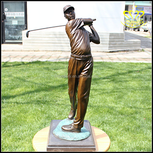 <span class=keywords><strong>Statua</strong></span> in Metallo Fuso Antica e Moderna Raffigurante un <span class=keywords><strong>Uomo</strong></span> che Gioca a Golf, Scultura dallo Hebei - Product Image 5