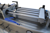 Machine de remplissage manuelle de soda de jus de ketchup de mayonnaise de remplisseur de petite échelle 50-500 ml d'acier inoxydable