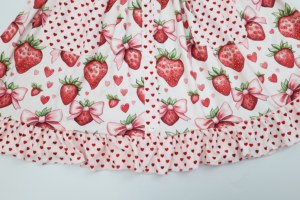 Qingli เดรสเจ้าหญิงสำหรับเด็กผู้หญิงแขนยาวพิมพ์ลายสตรอเบอร์รี่และโบว์หวานโรงงานผลิตตามสั่ง - Product Image 3