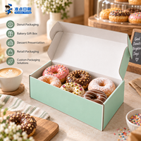 Boîte d'expédition en carton ondulé vert personnalisée de luxe pour la présentation en boutique de donuts et sur comptoir de pâtisserie