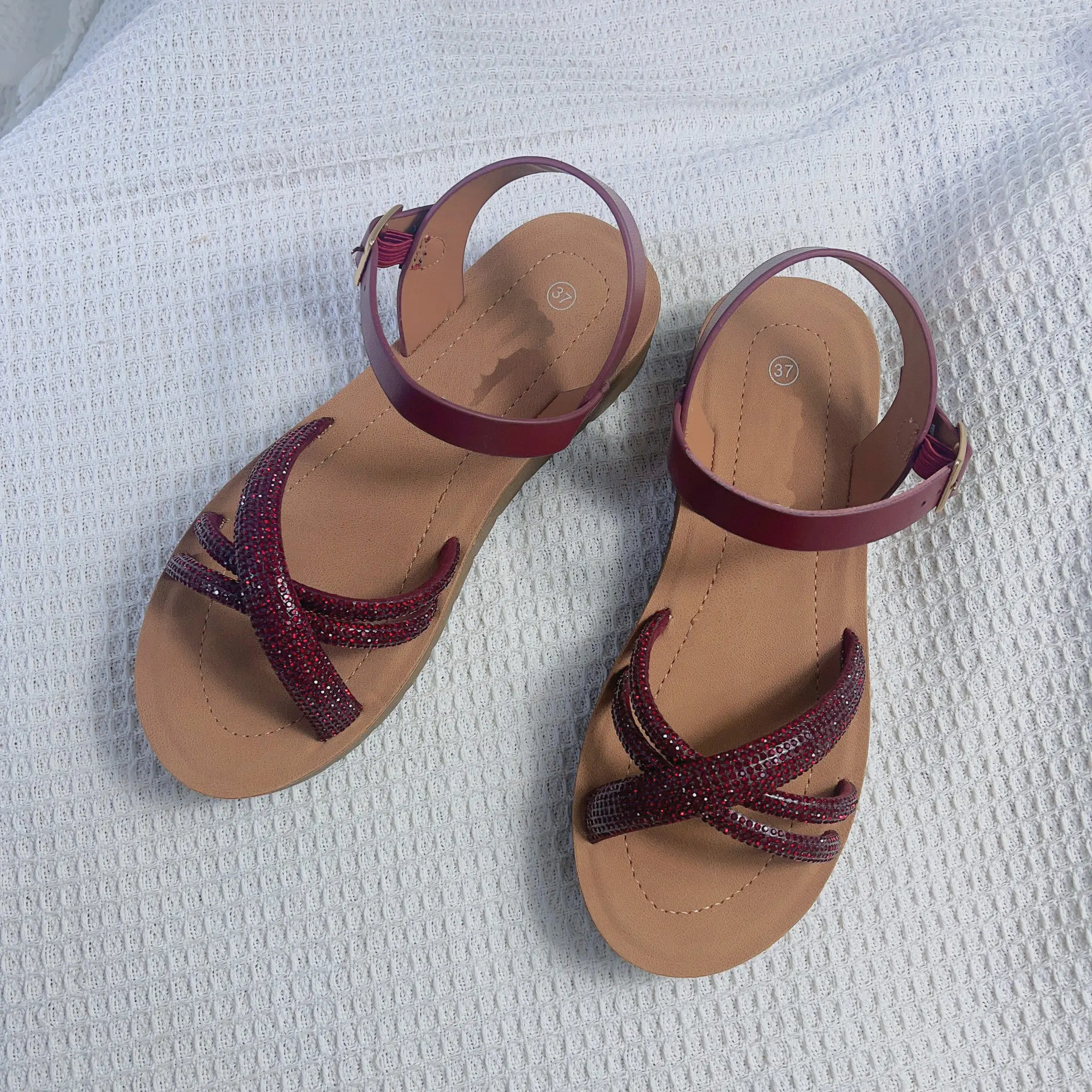 Sandalias con correa en el tobillo, zapatos planos a la moda, sandalias informales para mujer, sandalias de inyección de diamantes de imitación para mujer