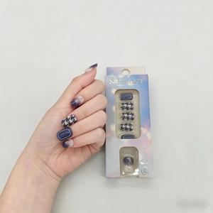 24 faux <span class=keywords><strong>ongles</strong></span> à presser, <span class=keywords><strong>bleu</strong></span> <span class=keywords><strong>marine</strong></span> dégradé, motif pied-de-poule, couleur unie, design élégant semi-couvrant, qualité salon, pour - Product Image 3