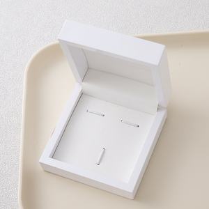 Bouton de manchette carré pince à cravate boîte-cadeau boîte en bois en plastique gravé blanc et rouge haut de gamme à la mode paquet de stockage rentable - Product Image 5