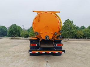 <span class=keywords><strong>รถ</strong></span>บรรทุกดูดสิ่งปฏิกูลแบบดูดสูญญากาศ ดองเฟิง 6*4 22 ลูกบาศก์เมตร เกียร์ธรรมดา เครื่องยนต์ดีเซล พร้อมถังเก็บน้ำเสียและปั๊มฉีดน้ำแรงดันสูง - Product Image 4
