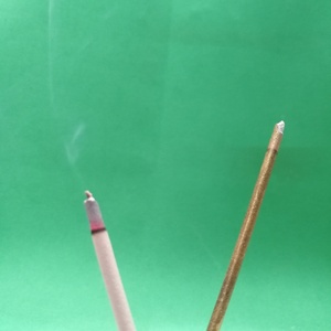 ธูปไม้หอมธรรมชาติ ไร้ควัน เวลาเผาไหม้ 70-80 นาที - Product Image 4
