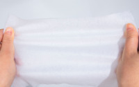 Lingettes pour animaux de compagnie format voyage anti-allergènes, enrichies en vitamine E pour le nettoyage et le toilettage