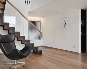<span class=keywords><strong>Escalier</strong></span> à double poutre <span class=keywords><strong>en</strong></span> zigzag personnalisé style New York avec monte-<span class=keywords><strong>escalier</strong></span> fermé - Product Image 3
