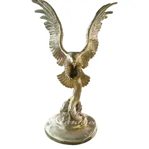 Custom Hand Gesneden Metalen Vogel Sculptuur Grote Bronzen Eagle Standbeelden Voor Tuin Decoratie