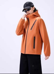 Veste Softshell Personnalisée OEM pour l'Automne, Imperméable, Coupe-Vent, à Capuche, Doublure en Maille, Fermeture Éclair Intégrale, Imprimé Fin pour l'Extérieur - Product Image 5