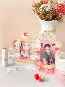 Soporte de Acrílico OEM/ODM Sumbunnys Strawberry Scone para Tarjetas Fotográficas - Product Image 2