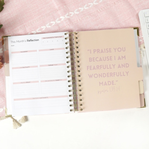 Diario de Oración Personalizado con Tapa Dura y Grabado, Diario Espiral, Cuaderno de Gratitud e Inspiración para la Salud Mental, Biblia - Product Image 6
