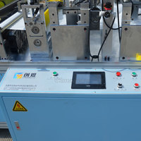 Machine de formage ultrasonique entièrement automatique à commande PLC pour housses d'oreiller jetables, avec moteur et entraînement, haute efficacité