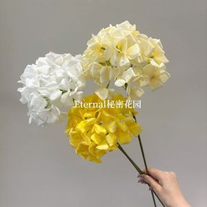Ramo Individual de Hortensias Artificiales Secret Garden, Flor de Seda Teñida a Mano con Relieve, Decoraciones para Bodas - Product Image 4