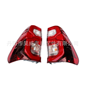 ไฟท้าย LED สำหรับรถยนต์โตโยต้า ไฮลักซ์ รีโว่ ร็อคโค่ LX 17 ปี 2020 สีแดง พร้อมฟังก์ชั่นไฟเบรก - Product Image 5