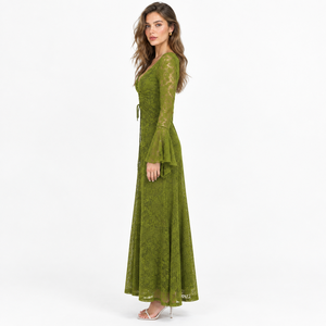 Vestido largo maxi casual verde liso para mujer con encaje, cuello en V, fruncido, con cordones, ajuste ceñido, manga acampanada y cintura natural - Product Image 4