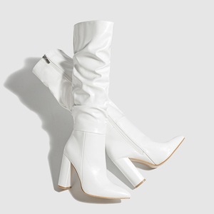 Bottes longues pour femmes à bout pointu et talon carré, avec fermeture éclair, pour l'automne et l'hiver, idéales pour les soirées - Product Image 5