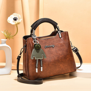 Sac à main élégant et polyvalent pour femmes, tendance, à porter à l'épaule ou en bandoulière, grande capacité, luxueux. - Product Image 2