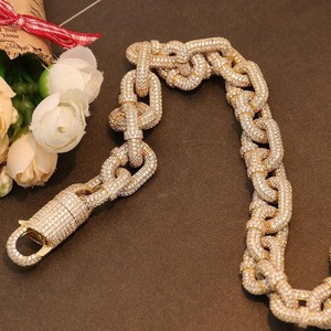 Chaîne cubaine en moissanite de qualité supérieure, idéale pour les mariages ou les fêtes, disponible au prix d'usine. - Product Image 2