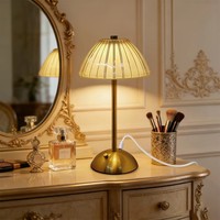 Lampe de table LED moderne avec capteur tactile, intensité réglable, rechargeable, sans fil, lampe de lecture de nuit pour la décoration de chambre d'hôtel
