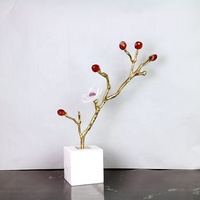 Sculpture d'arbre en métal et cristal de luxe avec base en marbre, accent en cristal naturel, décoration pour la maison, le bureau, le hall d'hôtel, usine OEM ODM
