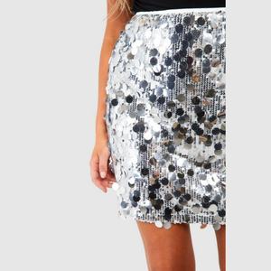 กระโปรงมินิสั้นปักเลื่อมเอวสูงไซส์พลัสขายดี พร้อมปักโลโก้ตามสั่ง สำหรับผู้หญิงใส่ไปงานปาร์ตี้ - Product Image 4