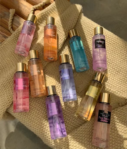 Set di Profumo e Lozione Victoria's Secret per Donna, Fragranza Floreale e Fruttata, 250ml, Colonia di Design Arabo - Product Image 2