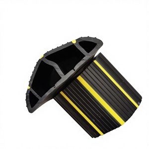 แถบกันกระแทก PVC สำหรับประตูโรงรถ ลานจอดรถ ซับแรงกระแทก ปิดผนึก อุปกรณ์จอดรถ ขายตรงจากโรงงาน - Product Image 3