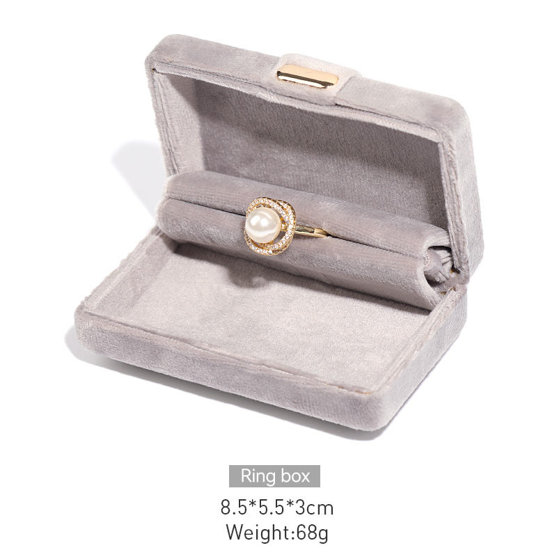 ring box grey