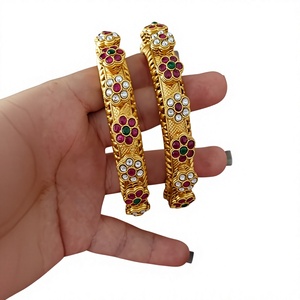 Exquisito Brazalete de Latón Chapado en Oro de Primera Calidad con Moissanita, Brillantes Deslumbrantes para Mujeres y Niñas, Colección para Bodas - Product Image 2