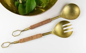 Ensemble de couverts en acier inoxydable avec finition dorée, design luxueux, ensemble de couverts en acier inoxydable fait à la main pour la table à manger - Product Image 3