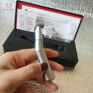 Pièce à main dentaire LED Contra Angle Type E 1:1 avec irrigation interne, en métal, à fibre optique, alimentée par turbine - Product Image 4