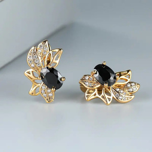 Elegant Flower Petal <b>Ear</b> <b>Cuff</b> <b>Earrings</b> For Women Floral Hoop <b>Earrings</b> Daily Wear Fashion Jewelry Wholesale - Product Image 6