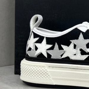 <b>Top</b>-quality fashionable sports shoes with classic black and white color scheme and star patterns - <b>walking</b> shoes made of canvas - Product Image 3
