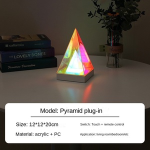 Lámpara de Noche LED Triangular Acrílica Eléctrica OEM Avanzada con Control Táctil para Cubo, Luz Ambiental para Sala de Competición/Escritorio - Product Image 6