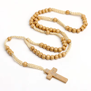 Collana del rosario cattolico con croce e gesù ciondolo cristiani gioielli <span class=keywords><strong>di</strong></span> preghiera religiosa all'ingrosso perline <span class=keywords><strong>di</strong></span> <span class=keywords><strong>legno</strong></span> naturale fatte a mano - Product Image 4