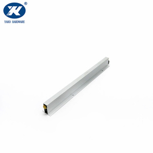 Bande d'étanchéité de <span class=keywords><strong>porte</strong></span> radiante à longueur personnalisable OEM, protection contre la poussière, résistante au vent et à la pluie, super résistante, <span class=keywords><strong>isolation</strong></span> acoustique - Product Image 6