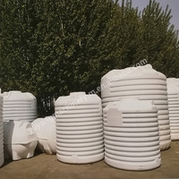 Machine d'extrusion-soufflage de plastique pour la fabrication de réservoirs d'eau en PEHD à 2 couches de 5000 L, avec validation rigoureuse des performances de la machine