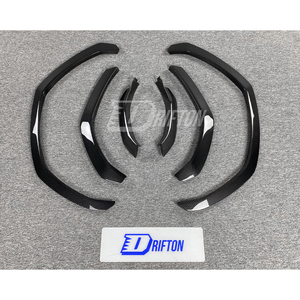 Élargisseurs de roues en fibre de carbone sèche 3K/6K/12K style Drifton Performante, finition brillante ou mate pour URUS S - Product Image 4