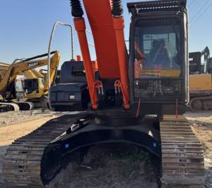 Excavadora Hidráulica de Orugas Usada en Japón, 95% Nueva, de Alta Calidad, Hitachi ZX240 210 200, 24 Toneladas, con Pocas Horas de Trabajo, EPA CE - Product Image 6