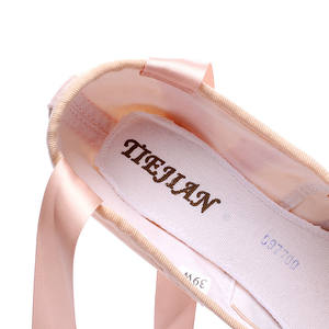 Enfant et adulte chaussures de <span class=keywords><strong>danse</strong></span> de Ballet filles chaussures de <span class=keywords><strong>Pointe</strong></span> de Ballet professionnel avec des rubans série <span class=keywords><strong>classique</strong></span> femme chaussures de Ballet - Product Image 5