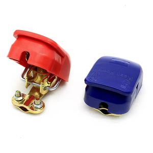 Borne de batterie de voiture de haute qualité rouge et bleue de 1,2 mm et 1,5 mm avec interrupteur à tirette, disponible en différents styles - Product Image 4
