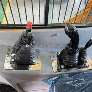 Camión Mezclador Autocargable con Capacidad <span class=keywords><strong>de</strong></span> Salida <span class=keywords><strong>de</strong></span> Concreto <span class=keywords><strong>de</strong></span> 4 Cbm, Neumáticos Todoterreno, <span class=keywords><strong>Precio</strong></span> <span class=keywords><strong>de</strong></span> Camión Mezclador <span class=keywords><strong>de</strong></span> Concreto Autocargable - Product Image 3