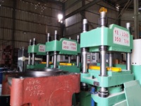 Nouvelle presse hydraulique automatique de moulage de 500 tonnes pour la fabrication de mélamine, destinée aux éviers et aux couvercles de toilettes, certifiée CE, pour usine.