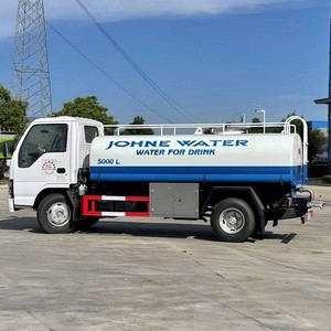 Camión Cisterna de Agua Isuzu de Japón, Camión Cisterna con Aspersor de Agua 4x2, 5 Toneladas, 5 Cbm, 5 M3, 5000 Litros, 1000 Galones - Product Image 3
