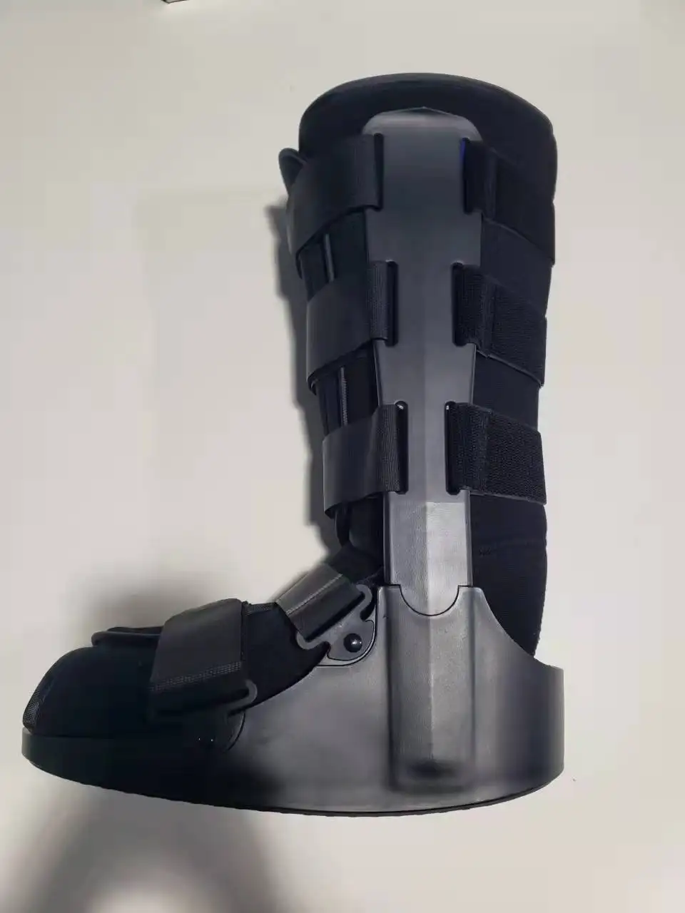 Attrezzatura per terapia medica walker boot