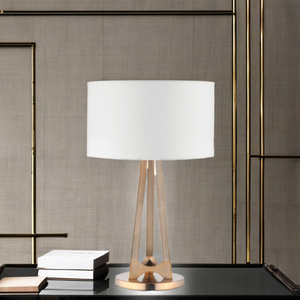 Nouvelle lampe de bureau de luxe en fer finition laiton mat, grande taille, avec abat-jour en tissu blanc pour l'éclairage intérieur des hôtels - Product Image 5