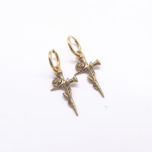 Pendientes de Aro Colgantes Personalizados para Hombre Yunnique, Acero Inoxidable 316L, Chapados en Oro, Hipoalergénicos, con Cruz de Daga Rosa, Estilo Vintage, para Regalo - Product Image 2