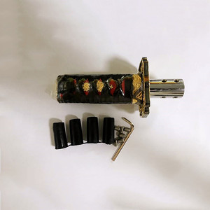 Pomo de Palanca de Cambios JDM Katana Samurai de 10 cm, Cabeza de Palanca de Cambios Universal de Aleación de Aluminio con Adaptadores M8/M9.5/M10/M12 - Product Image 4