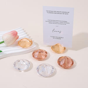 Porte-cartes de table en <span class=keywords><strong>diamant</strong></span> pour mariage, porte-numéros de table en acrylique, supports de cartes de table en cristal, dessus de table pour mariage - Product Image 3